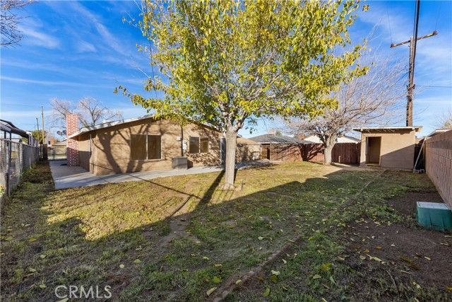 1252 E Avenue R6, Palmdale, CA 93550