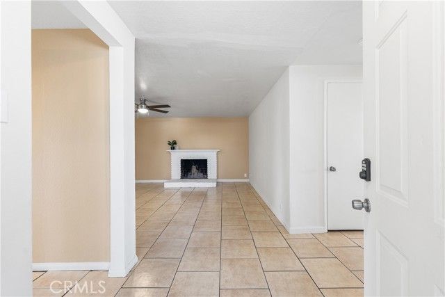 1252 E Avenue R6, Palmdale, CA 93550