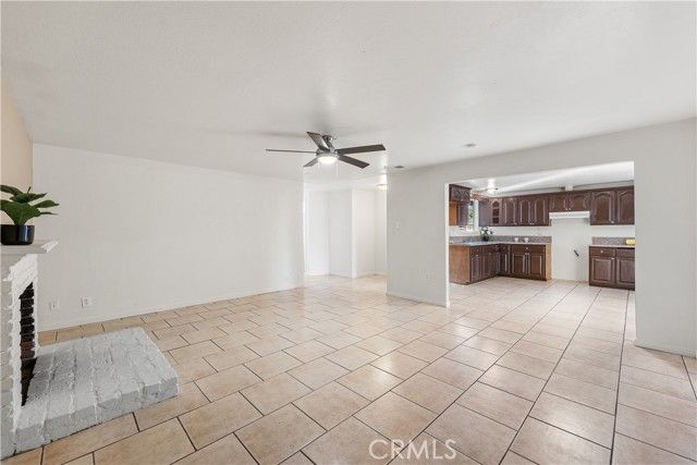 1252 E Avenue R6, Palmdale, CA 93550