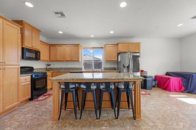 5719 Stonehaven Dr, Marysville, CA 95901