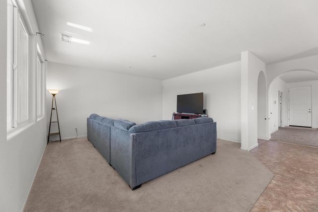 5719 Stonehaven Dr, Marysville, CA 95901