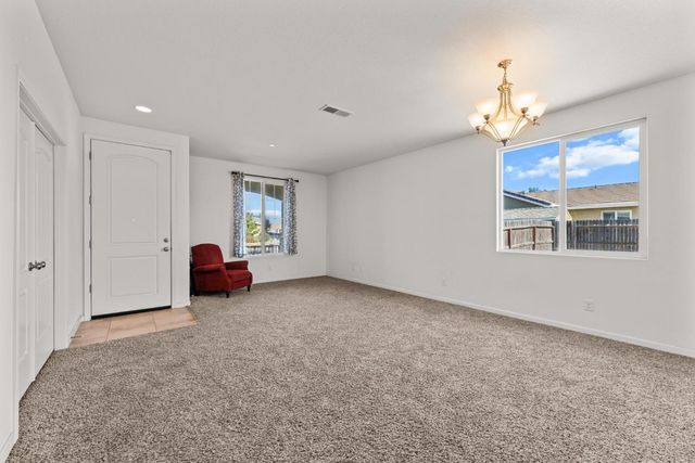 5719 Stonehaven Dr, Marysville, CA 95901