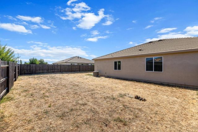 5719 Stonehaven Dr, Marysville, CA 95901