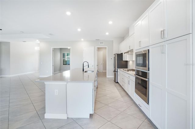 16228 TRADEWIND TERRACE, Lakewood Ranch, FL 34211