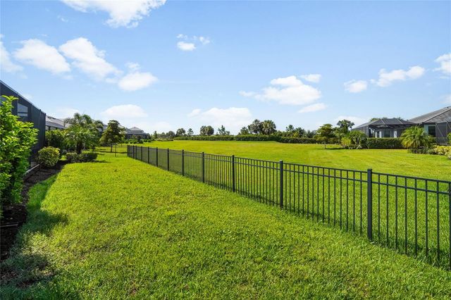 16228 TRADEWIND TERRACE, Lakewood Ranch, FL 34211