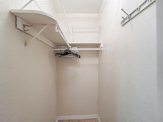 923 22nd Place 219, Vero Beach, FL 32960
