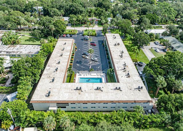 923 22nd Place 219, Vero Beach, FL 32960