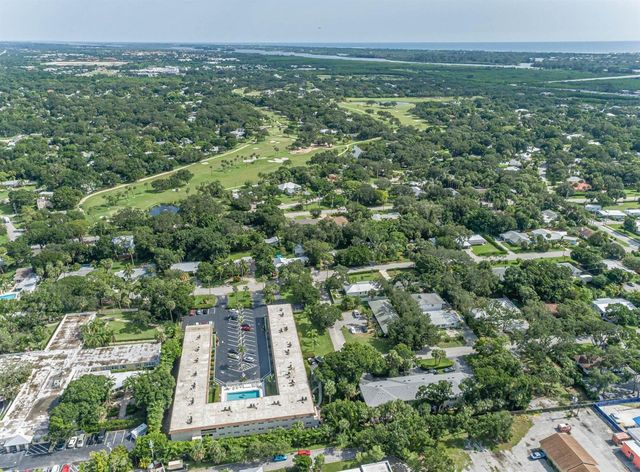 923 22nd Place 219, Vero Beach, FL 32960