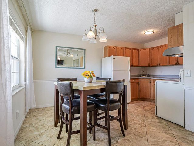 923 22nd Place 219, Vero Beach, FL 32960