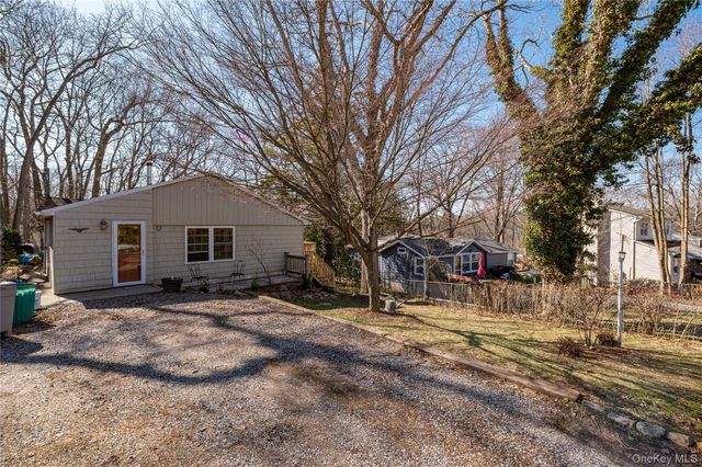 75 Herod Point Road, Wading River, NY 11792