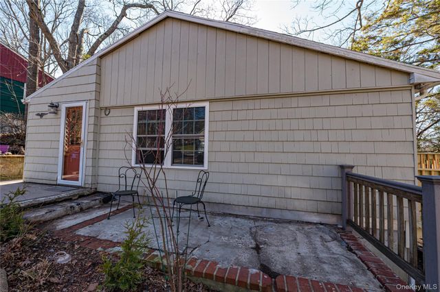 75 Herod Point Road, Wading River, NY 11792