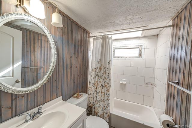 75 Herod Point Road, Wading River, NY 11792