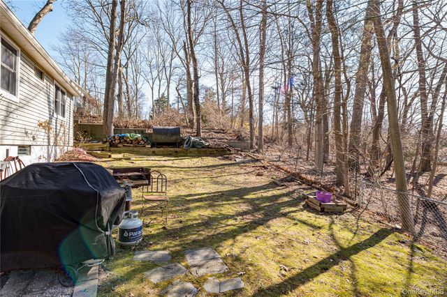 75 Herod Point Road, Wading River, NY 11792