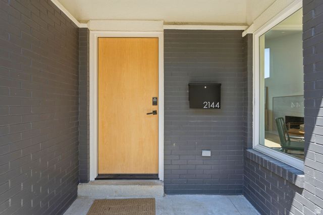 2144 S LAKELINE DR, Salt Lake City, UT 84109