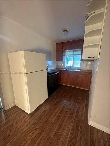 5743 Lincoln St 1, Hollywood, FL 33021