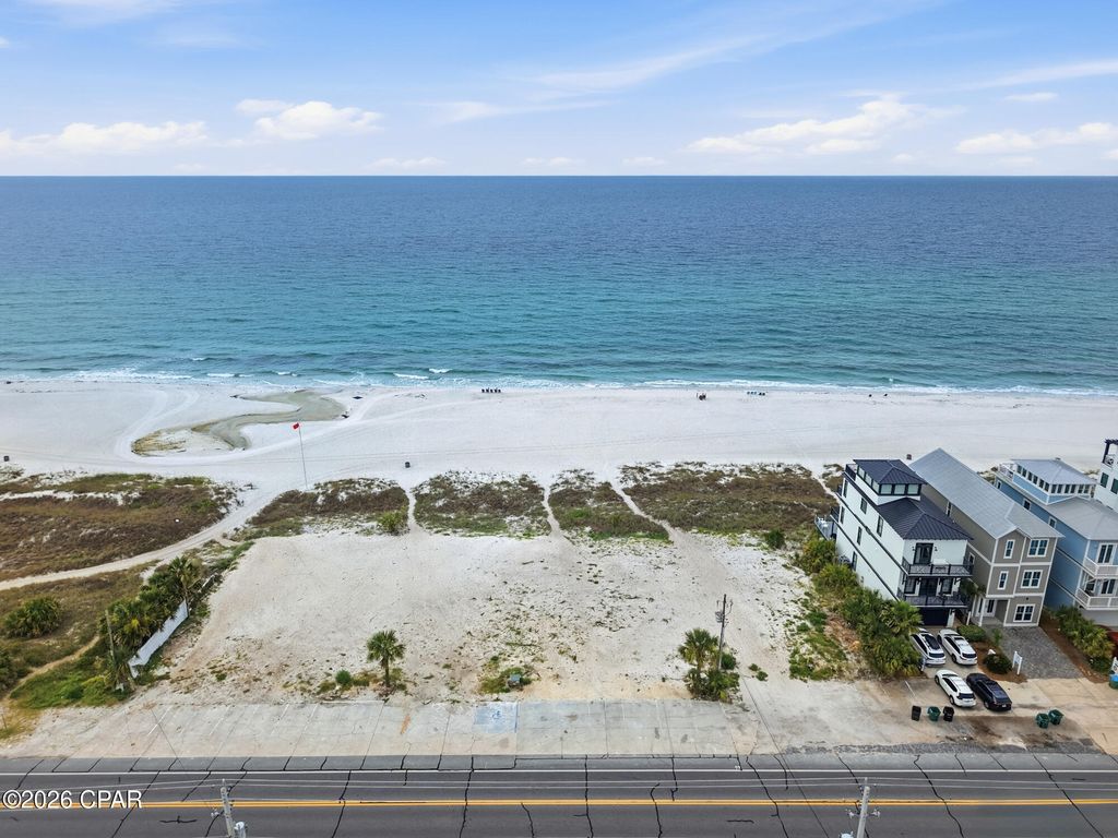 Image 20 of property listing at 19981 Front Beach Road, Panama City Beach, FL 32413