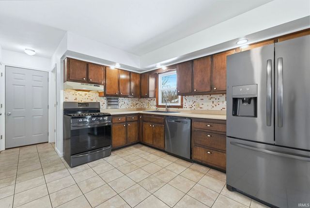 1825 Nye Street, Warsaw, IN 46580