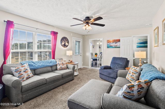 4565 Canasta Court, Hope Mills, NC 28348