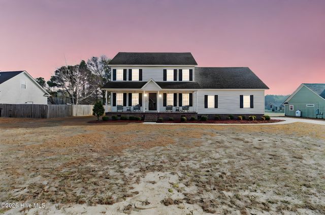 4565 Canasta Court, Hope Mills, NC 28348