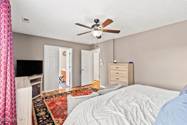 4565 Canasta Court, Hope Mills, NC 28348