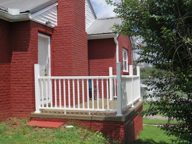 329 S Ingram St, Pulaski, TN 38478