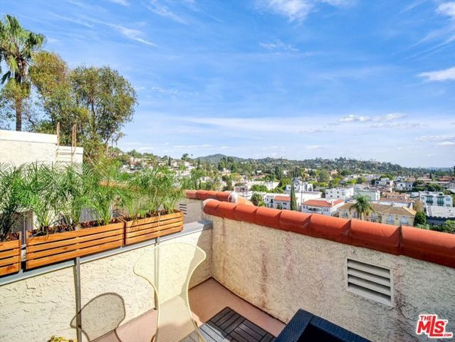 1900 Vine Street 306, Los Angeles, CA 90068