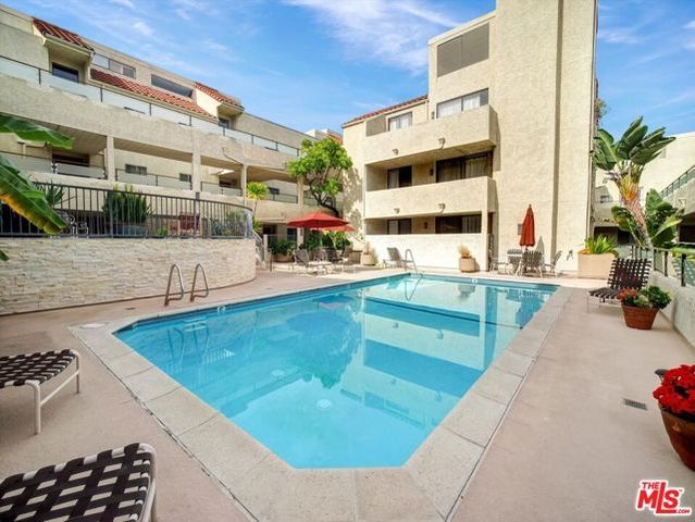 1900 Vine Street 306, Los Angeles, CA 90068