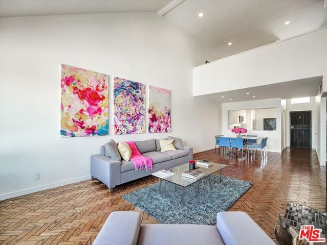 1900 Vine Street 306, Los Angeles, CA 90068