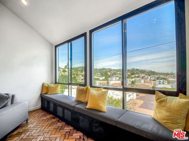 1900 Vine Street 306, Los Angeles, CA 90068