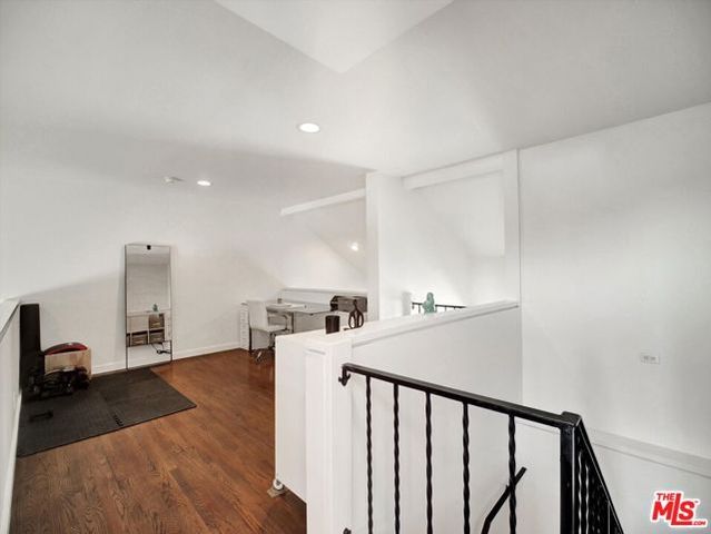 1900 Vine Street 306, Los Angeles, CA 90068