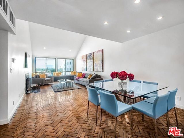 1900 Vine Street 306, Los Angeles, CA 90068