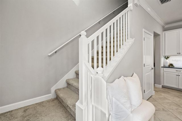 6830 CITRUS CREEK LANE, Tampa, FL 33625