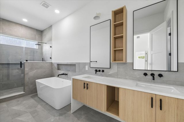 1421 E 36th Street, Houston, TX 77022