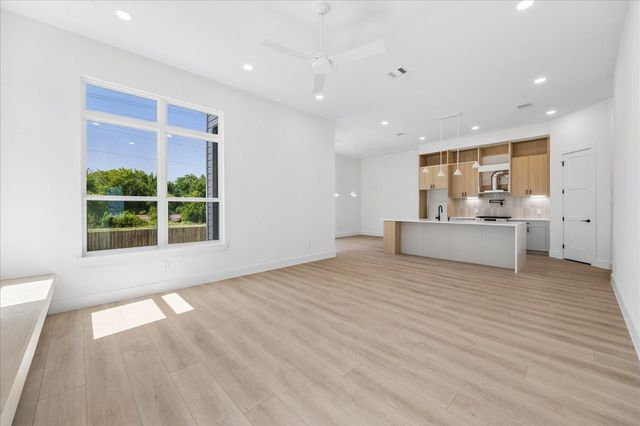 1421 E 36th Street, Houston, TX 77022