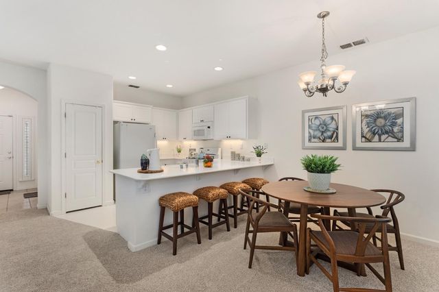 4035 Coldwater Dr, Rocklin, CA 95765