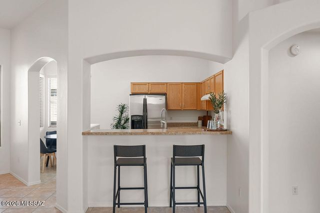 351 E Calle Nacrita, Green Valley, AZ 85614