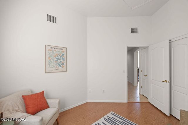 351 E Calle Nacrita, Green Valley, AZ 85614