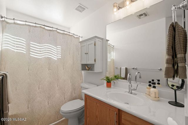 351 E Calle Nacrita, Green Valley, AZ 85614