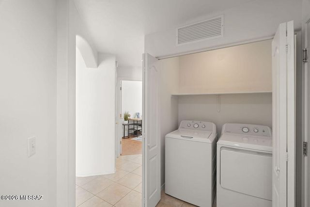 351 E Calle Nacrita, Green Valley, AZ 85614