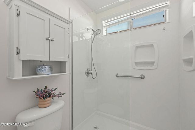 351 E Calle Nacrita, Green Valley, AZ 85614