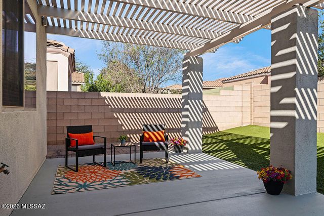 351 E Calle Nacrita, Green Valley, AZ 85614