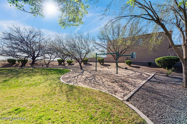351 E Calle Nacrita, Green Valley, AZ 85614