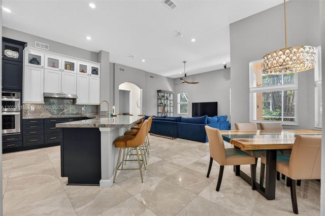 805 NW 124th Ave, Coral Springs, FL 33071