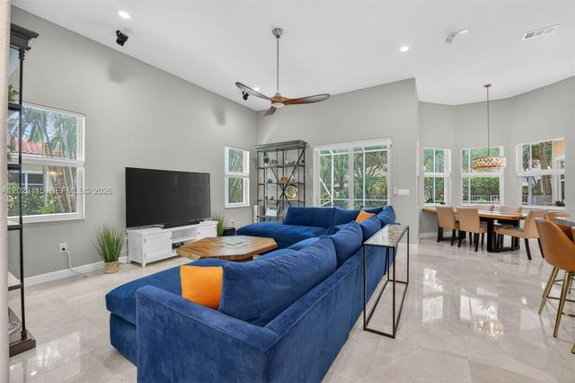 805 NW 124th Ave, Coral Springs, FL 33071