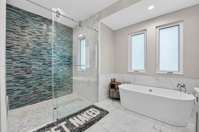805 NW 124th Ave, Coral Springs, FL 33071
