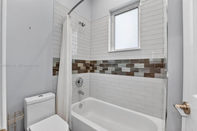 805 NW 124th Ave, Coral Springs, FL 33071
