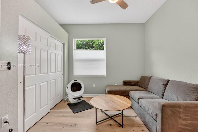805 NW 124th Ave, Coral Springs, FL 33071