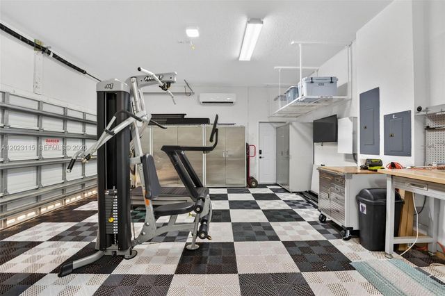 805 NW 124th Ave, Coral Springs, FL 33071