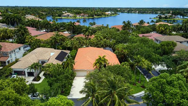 805 NW 124th Ave, Coral Springs, FL 33071