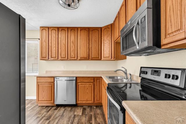 3720 Hollybrook Lane, Pueblo, CO 81005